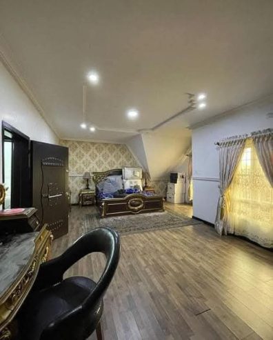5 BEDROOM DUPLEX WITH PENTHOUSE, BQ AND 1 UNIT SEF