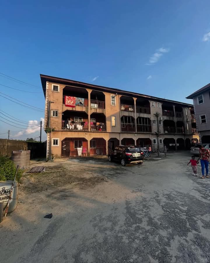 12 UNITS OF 2 BEDROOM APARTMENT AND 3 UNITS OF 2 BEDROOM APARTMENT