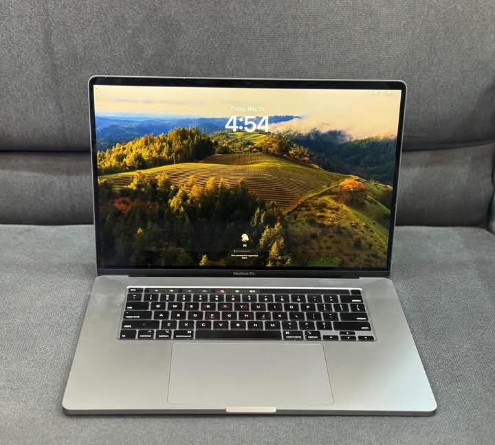 MAC BOOK PRO 2019