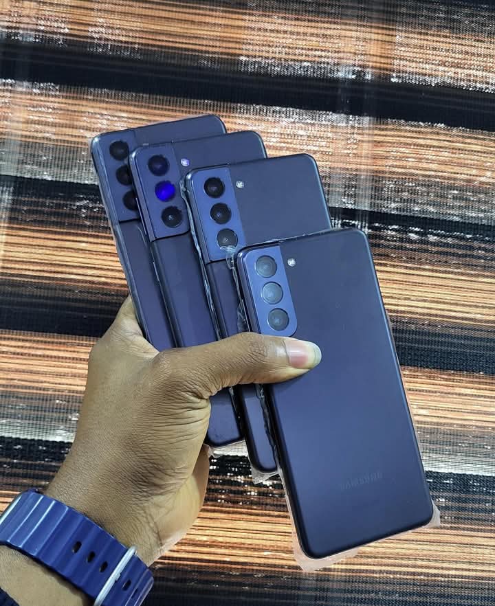 SAMSUNG S21 5G UK USED
