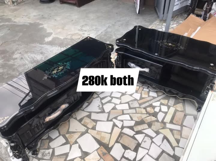 ROYAL TELEVISION STAND AND CENTER TABLE