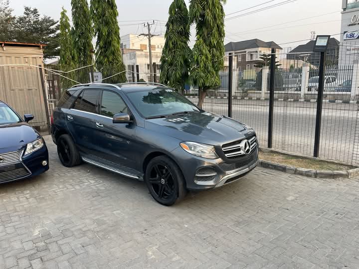 2016 Mercedes Benz GLE350