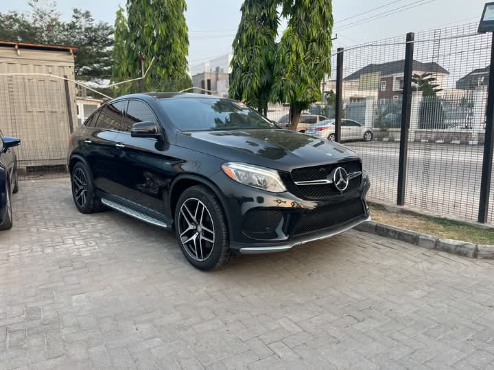 2016 Mercedes Benz GLE450