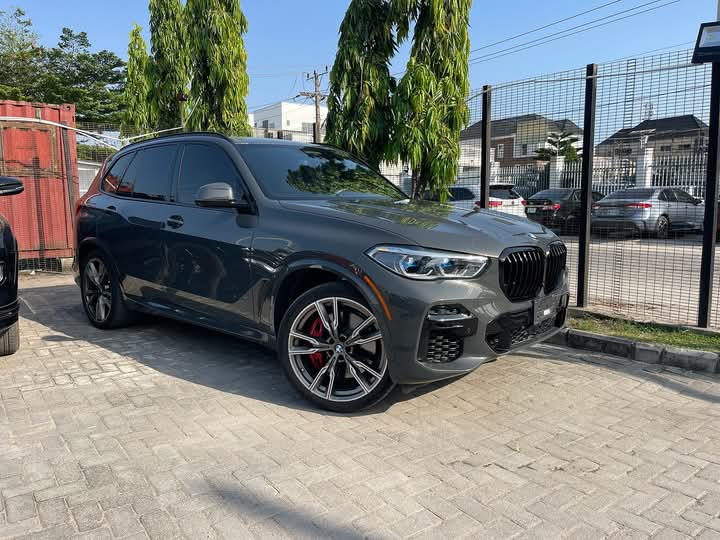 2023 BMW X5 M50i