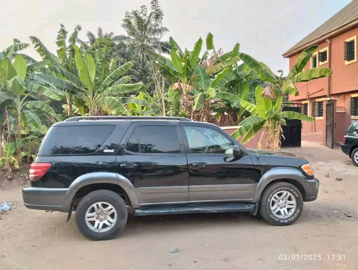 Toyota Sequoia