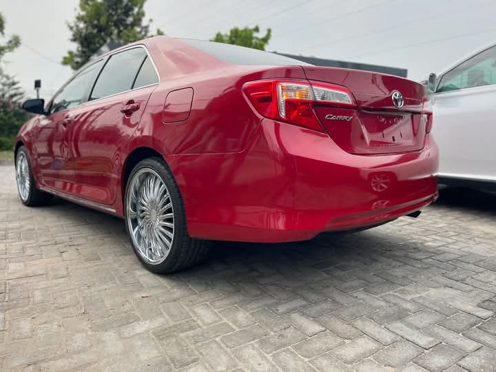 2012 TOYOTA CAMRY LE