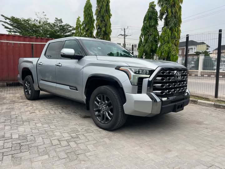 2022 TOYOTA TUNDRA
