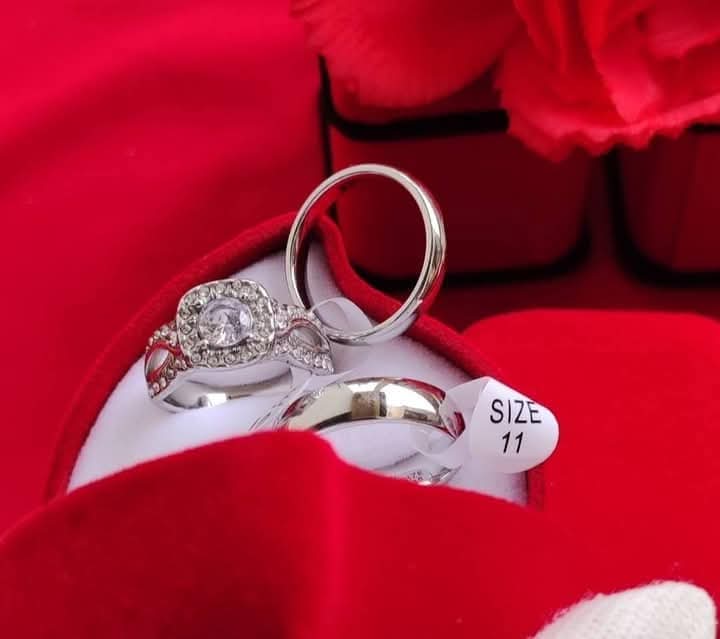 Luxury Engagement & Wedding Rings