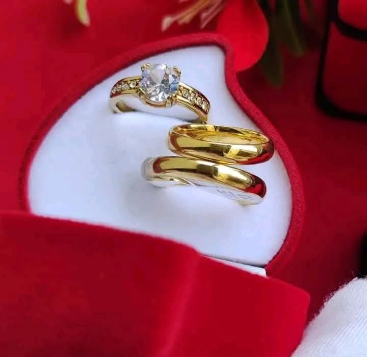 Luxury Engagement & Wedding Rings