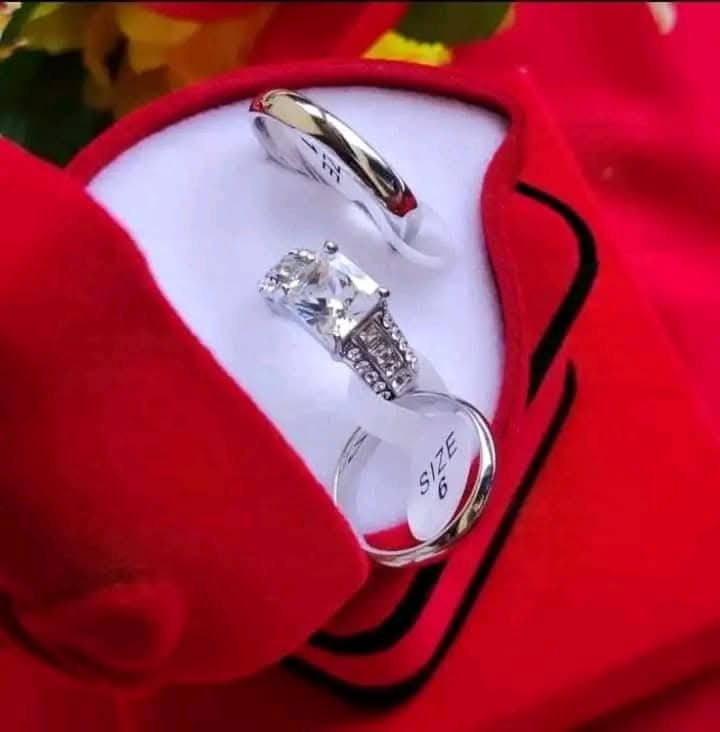 Luxury Engagement & Wedding Rings