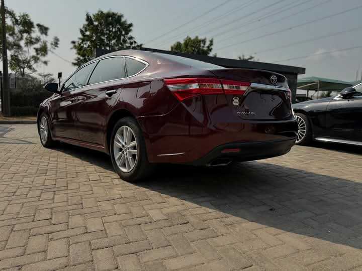 Foreign Used 2014 Toyota Avalon