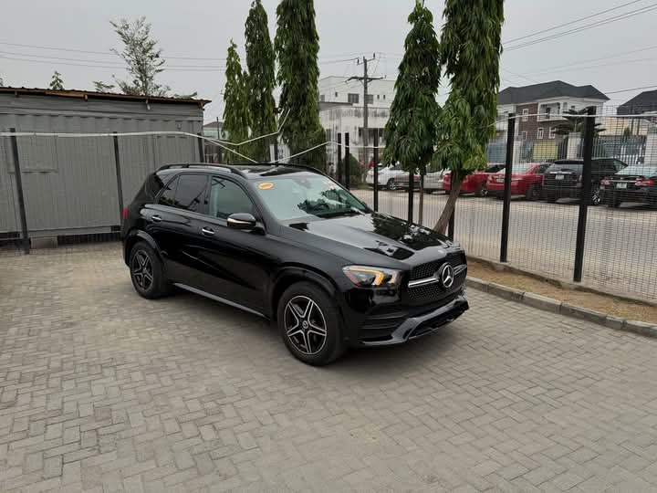 Foreign Used Mercedes Benz GLE350