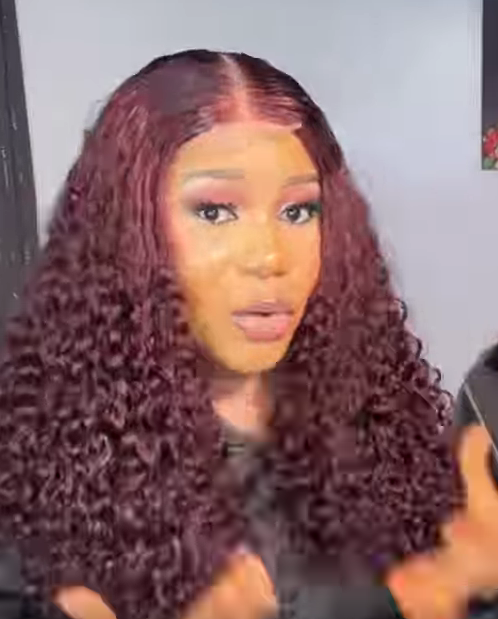 SDD BURGUNDY INDIAN BEACH CURLS