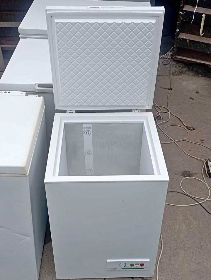 Chest freezer