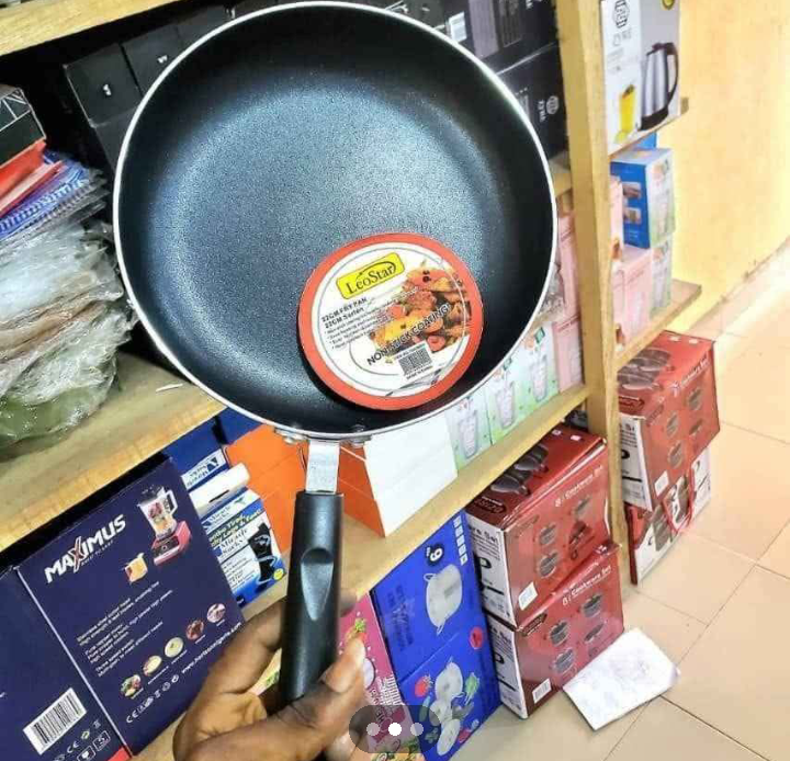 NON STICK FRYING PAN