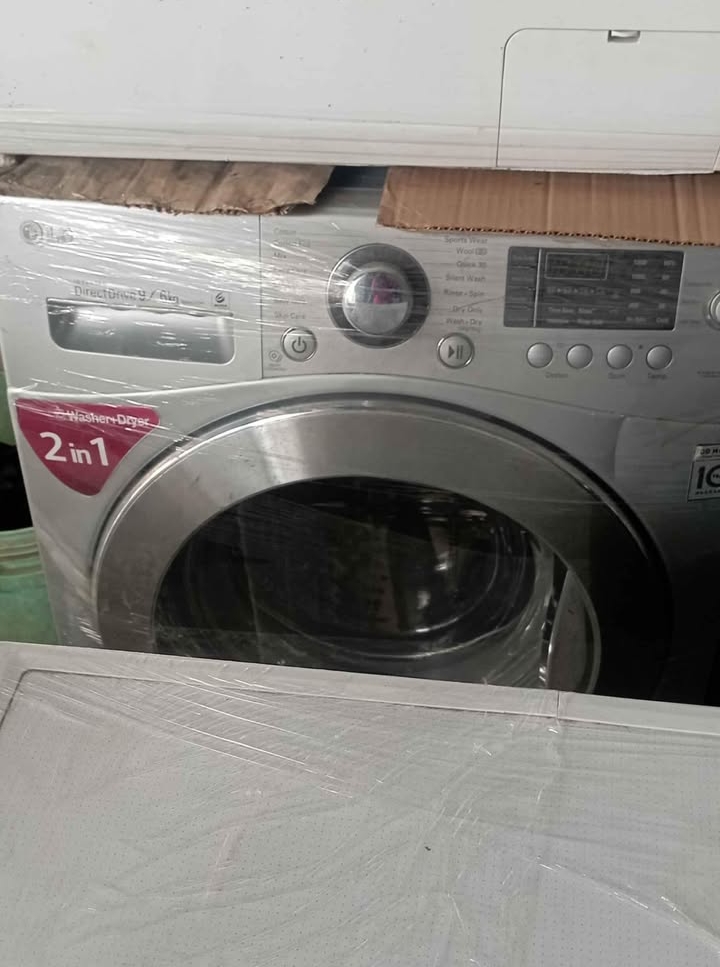 LG 9kg Wash and dry