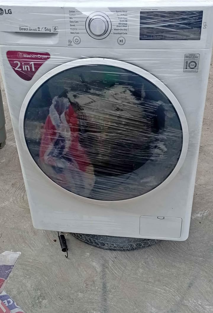 8kg wash and dry (direct tokunbo)