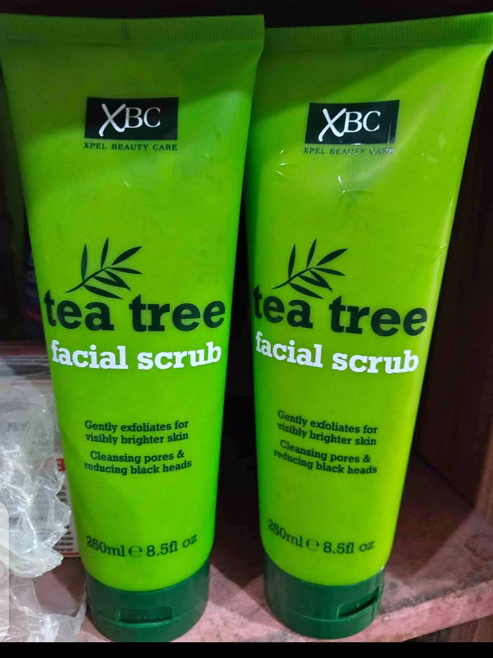 TEA TREE FACIAL SCRUB