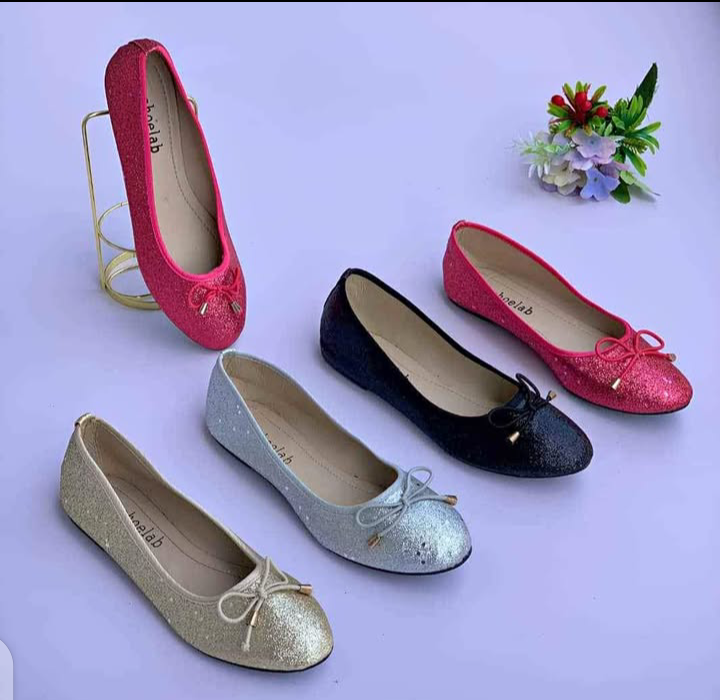 FEMALE FLAT SHOE