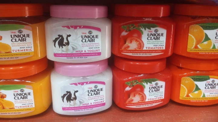 UNIQUE CLAIR BODY SCRUB