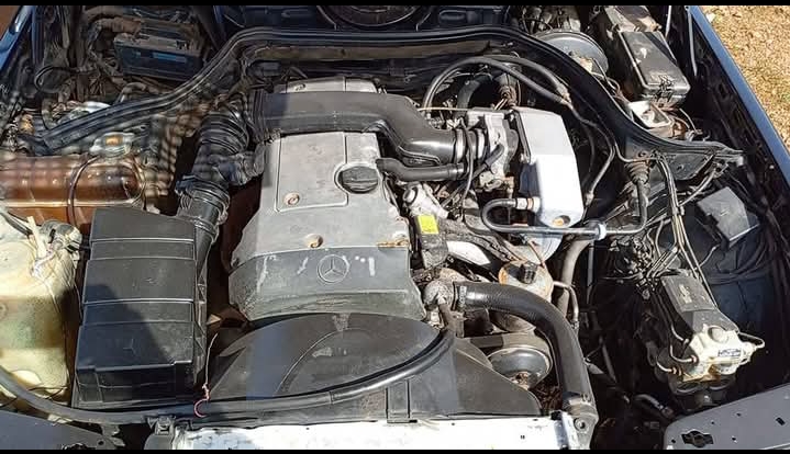 Mercedes Benz v booth