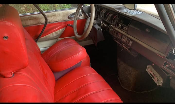 vintage car (Centron)