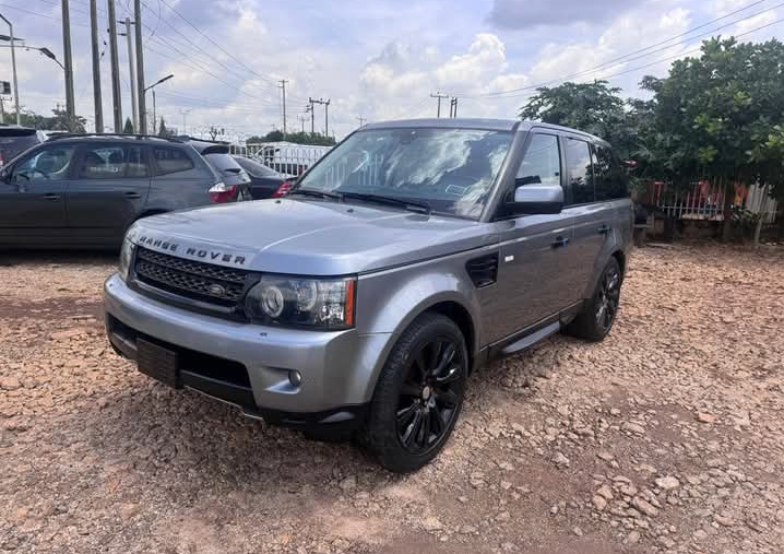 Toks Range Rovers sports