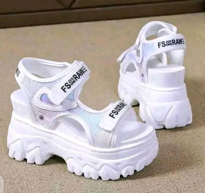 FEMALE SANDAL