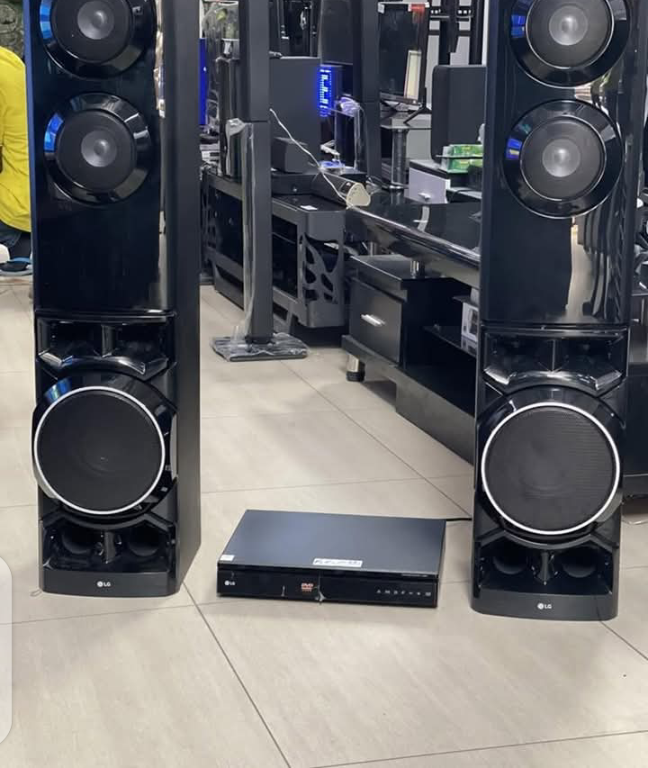 LG HOME THEATER SYSTEM