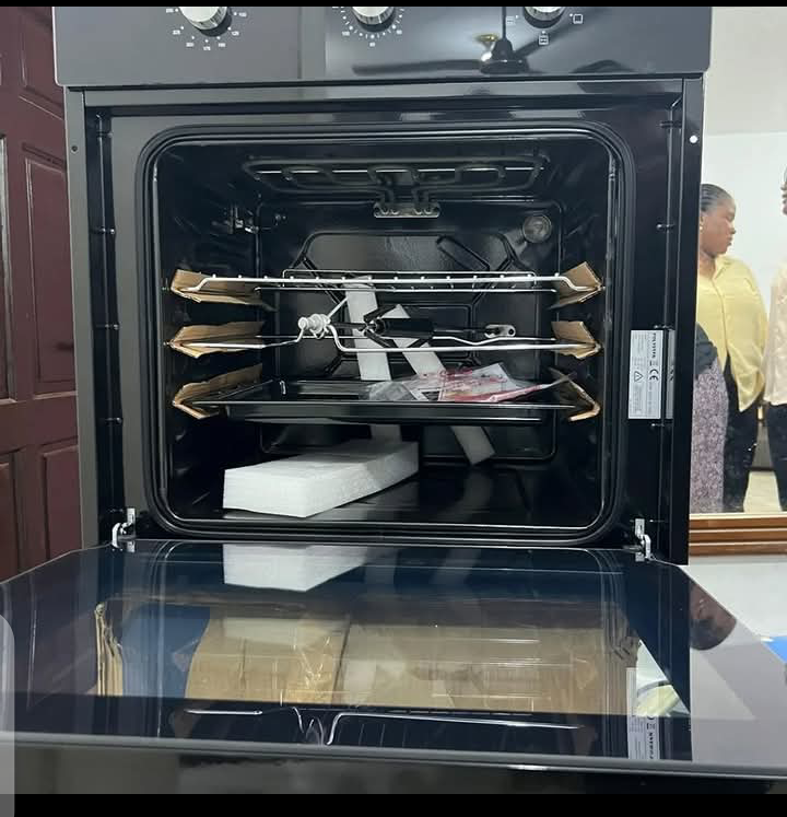 BRAND NEW POLYSTAR BUILT-IN ELECTRIC OVEN