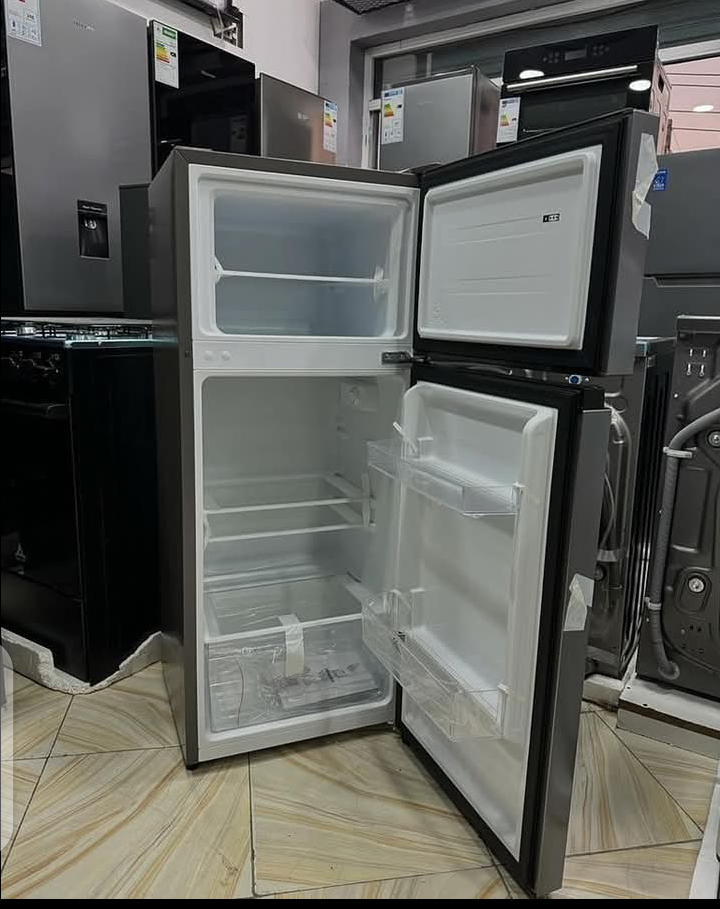 HISENSE TOP FREEZER REFRIGERATOR