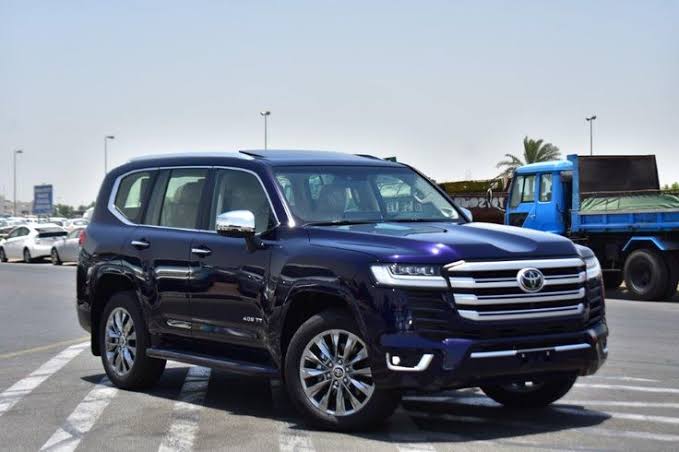 2024 Toyota Land Cruiser VXR