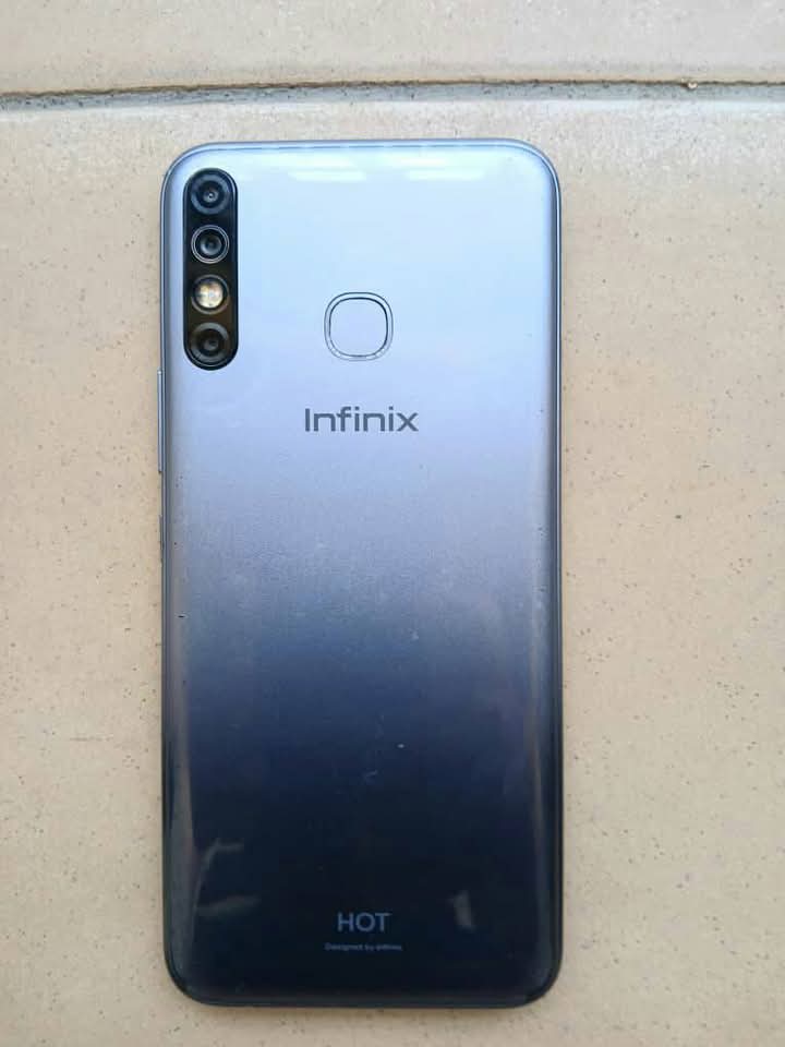 Infinix Hot 8