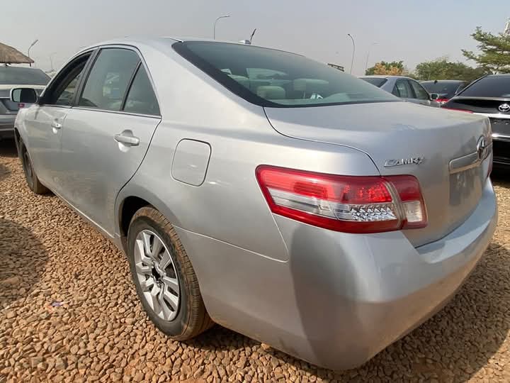 2010 Toyota Camry LE