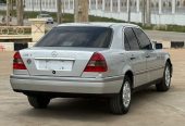 MERCEDES BENZ C180