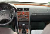 MERCEDES BENZ C180