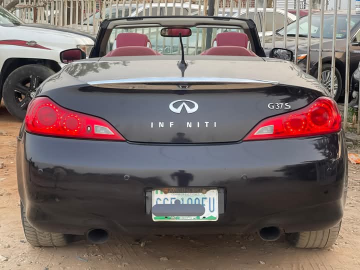 Infiniti G37 Sport