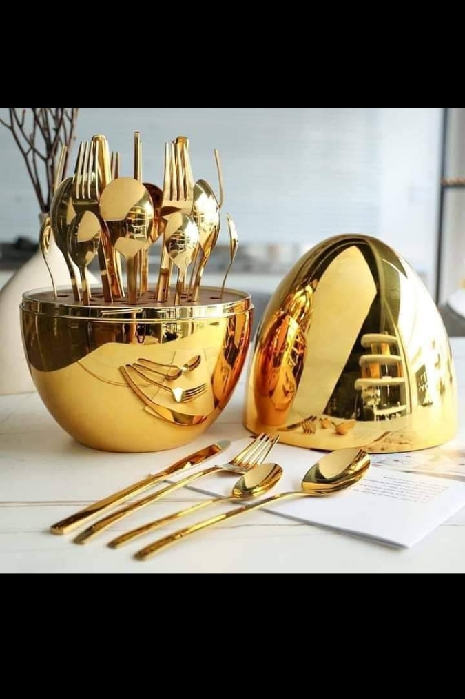Egg shape Cutlery set