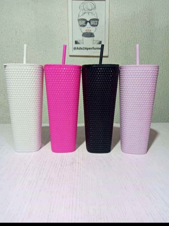 STUDDED STRAW CUP