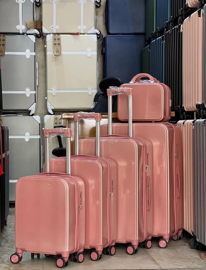 Traveling Boxes (set of 5)