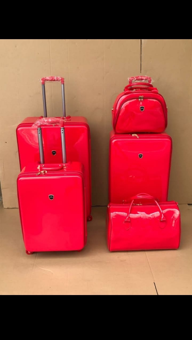 Classy Traveling Boxes (set of 5)