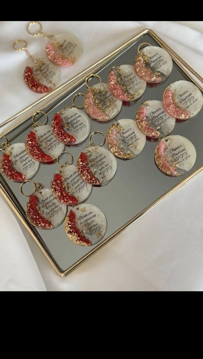 SOUVENIR KEYCHAINS/ KEYHOLDERS