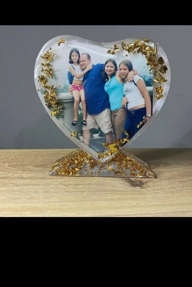 Durable Resin love Frames