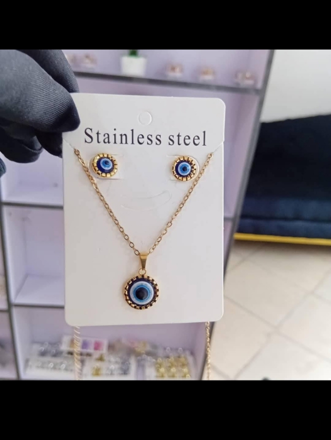 Non-tarnish Necklace and Earring Set