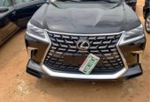 Super clean Lexus lx570 model 2020