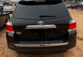 2013 model Toyota Highlander 