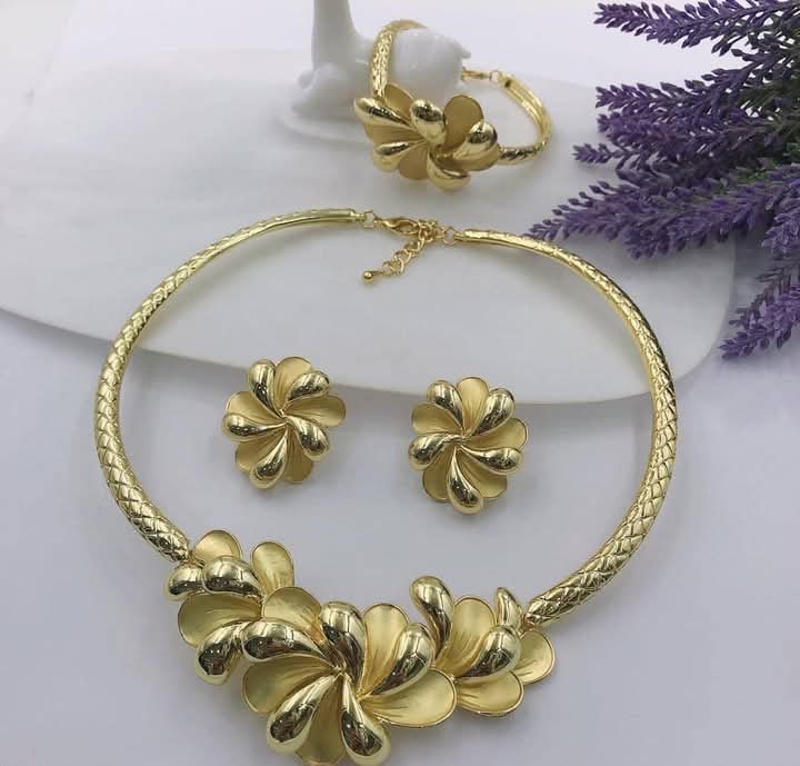 Non-tarnish Jewelry Set