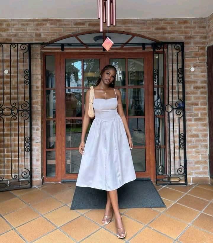 Nude/transparent classic Shoe