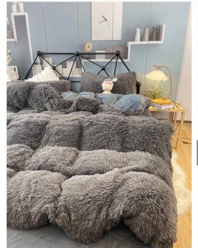 LUXURY Fur/Hairy Bedding Set